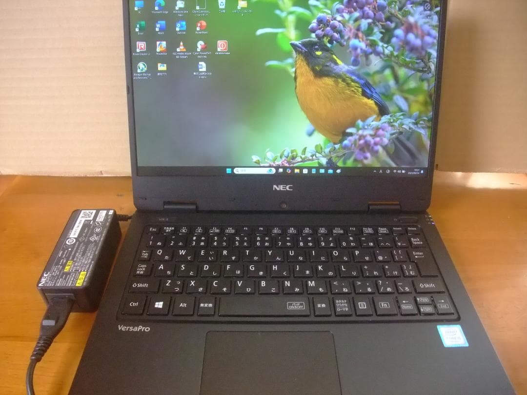 爆速SSD512GB VKT12H i5 W11 4GB Office 即使用 Amazon.co.jp: 【整備済み品】NEC Versapro VKT12H-1/-3 ノート