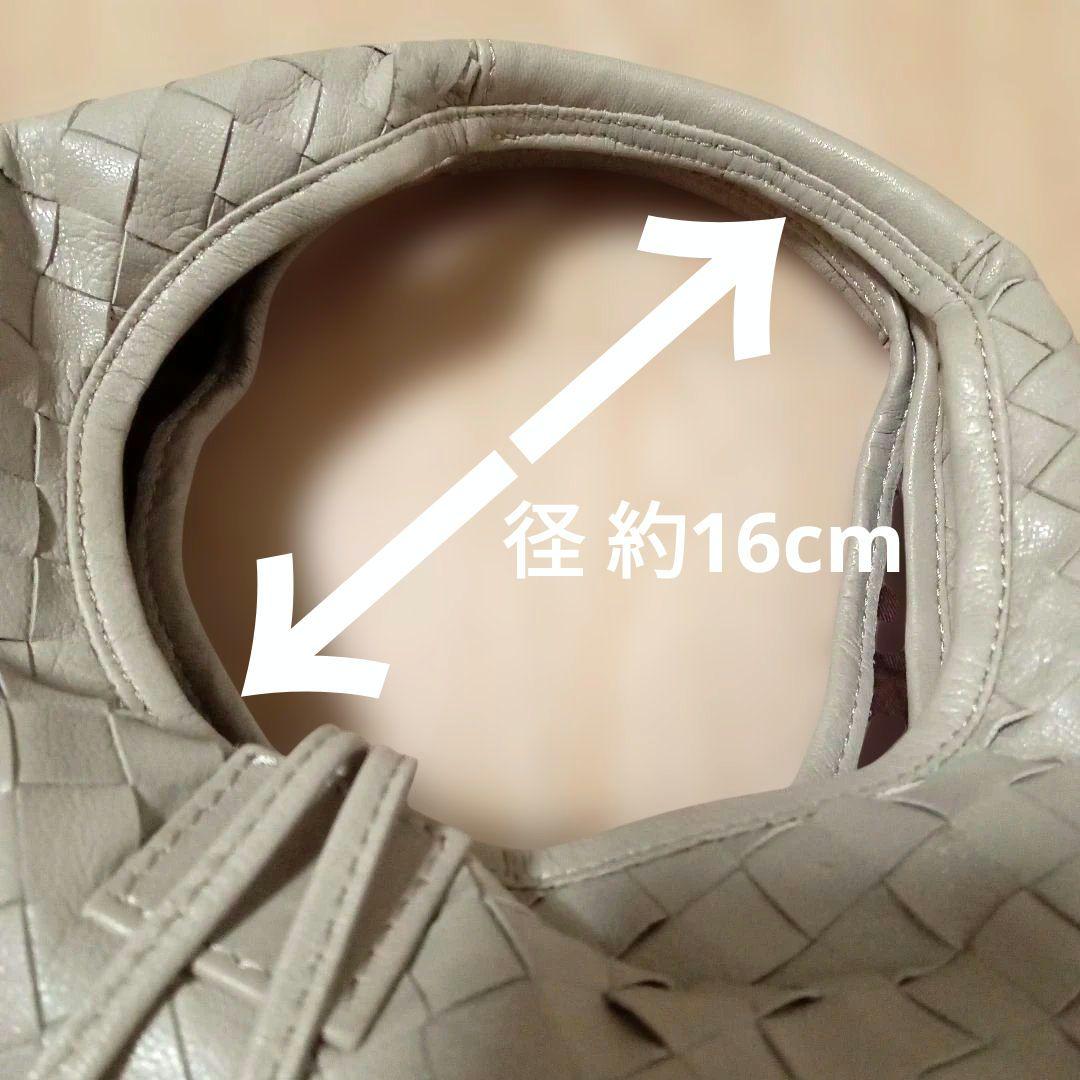 イントレチャート ショルダーバッグ 本革 / ゴート山羊革 グレージュ