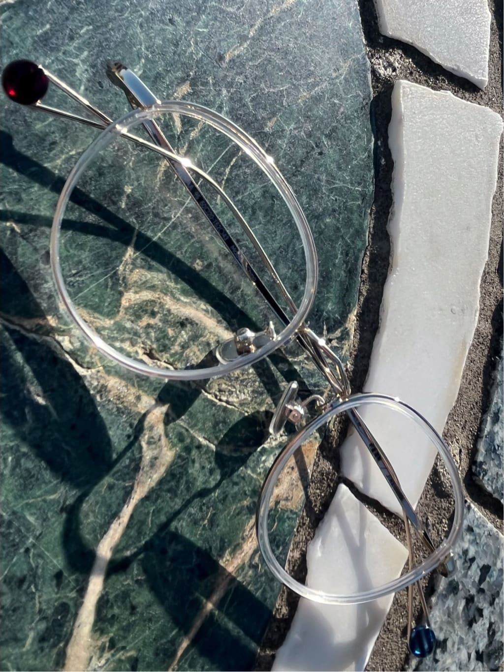 MariのJINS×呪術廻戦 五条悟モデルのコーディネート詳細（UMF-21A