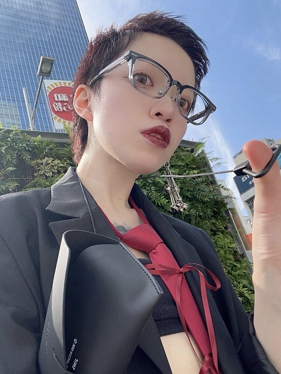 理翔 / rishangのJINS×チェンソーマン 早川アキモデルのコーディネート