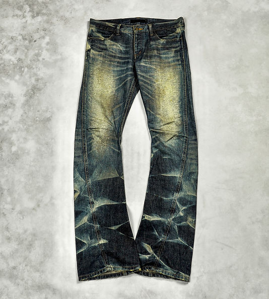 FUGA J-CUT SANDWASH FLARED JEANS | Barhaine Archive