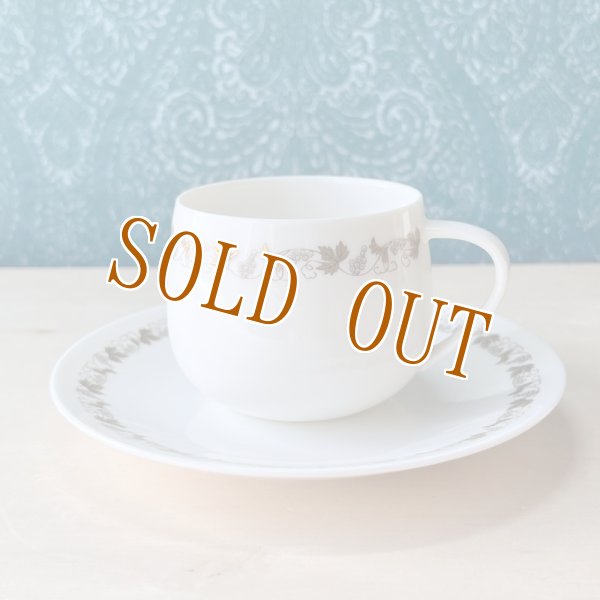 セーエー陶器 SEYEI ピオーネ 葡萄柄カップ＆ソーサー